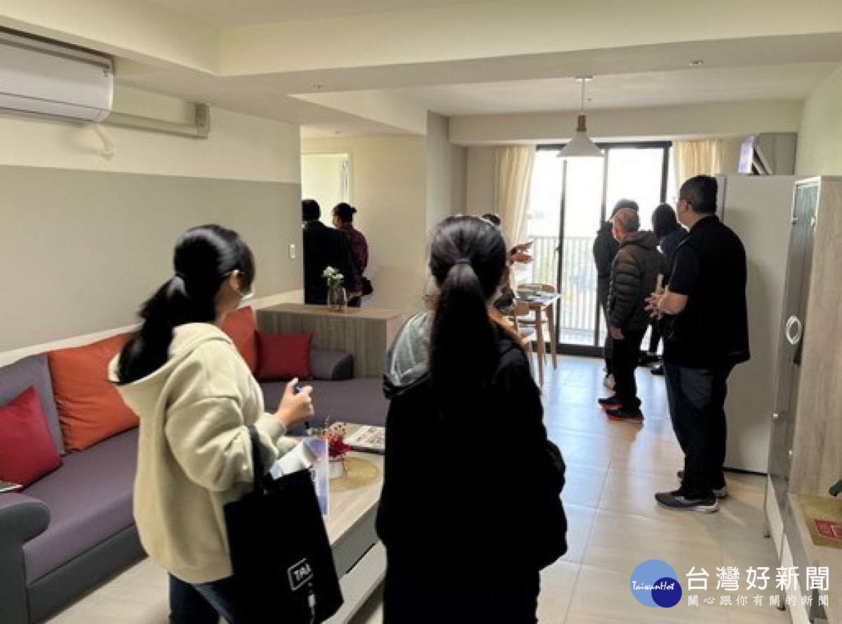 ▲高市府公告凱旋青樹社宅抽籤結果，正取戶最快6月入住。（圖／記者 許高祥 翻攝）