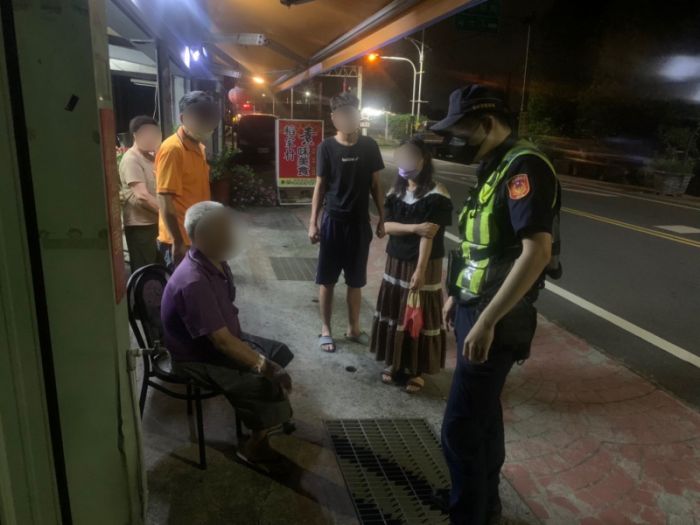 老翁想家自行離院　警方獲報協助載返醫院