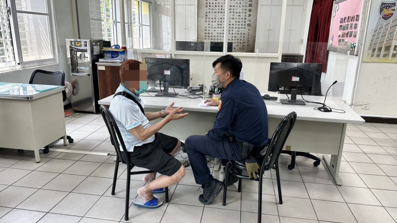 假檢警都是騙　陽明警保老翁百萬積蓄