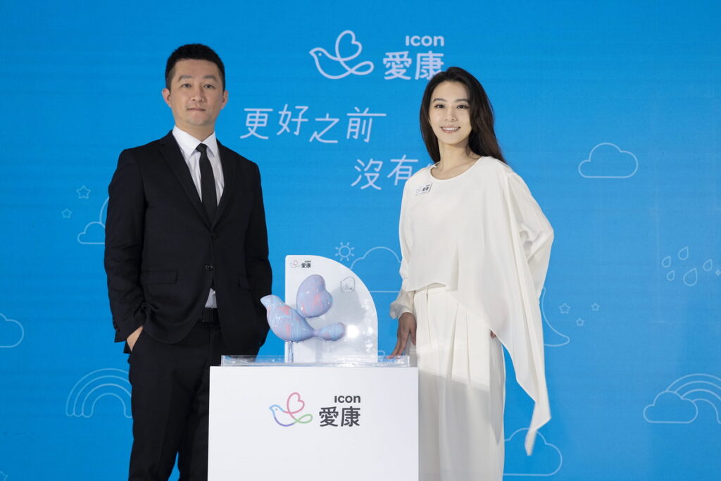 田馥甄Hebe出任愛康年度代言人,於電視廣告中展現自我,與愛康都追求著沒有最完美的終點,朝向更好的可能性。