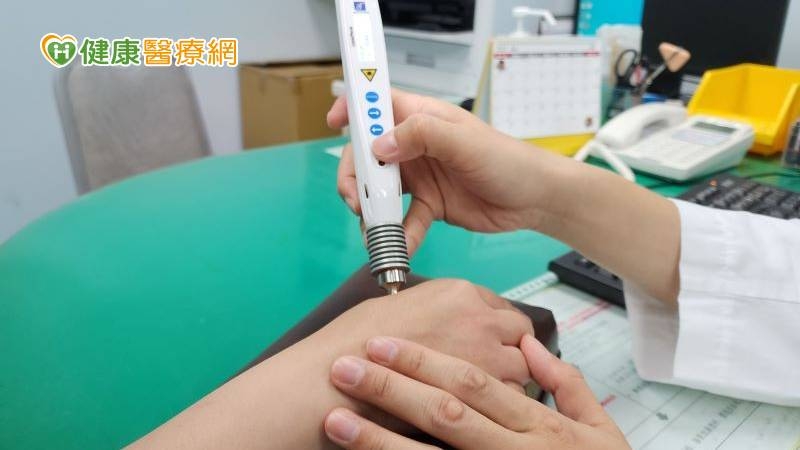 乳癌化療常致手腳麻、無力 中醫雙管齊下緩解副作用