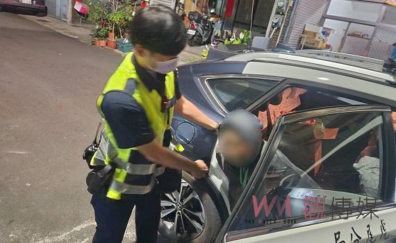 八旬婦找不到回家的路 虎尾暖警視民如親助返家