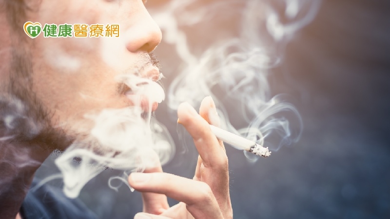 不僅生殖器變短 國外新研究「抽菸導致大腦萎縮」