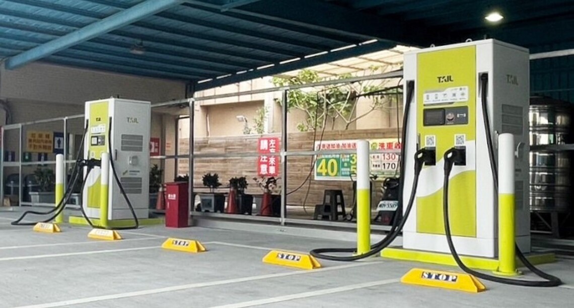 特爾電力插旗彰化 串起中台灣完整補電需求 特爾電力攜手「國泰-亞洲萬里通」 充電即享里數