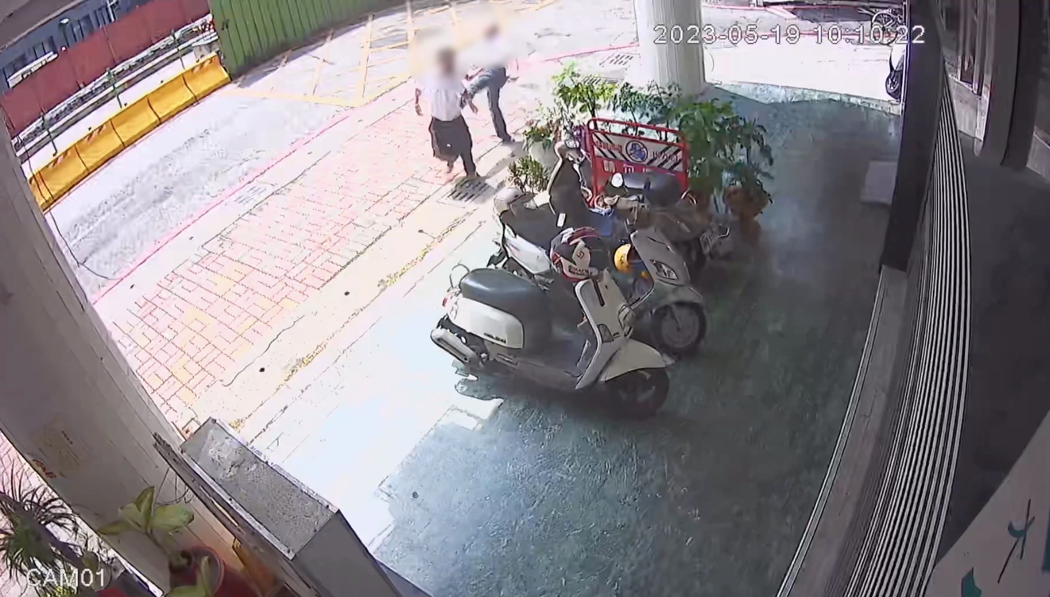 口角糾紛衝突 警方帶回2男偵辦