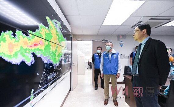 視察桃園水情中心 張善政:關閉水門防汛24小時監控水位