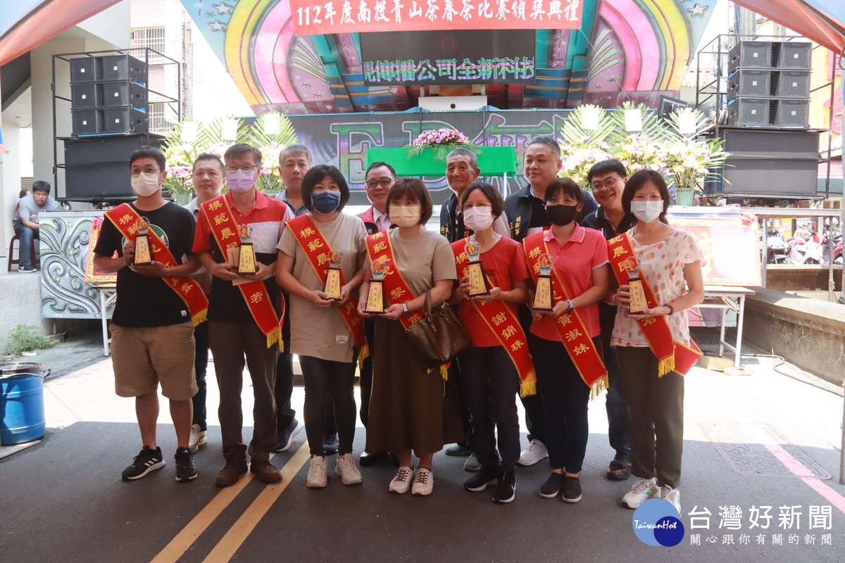 今年有60位模範農民受表揚。(記者扶小萍攝)
