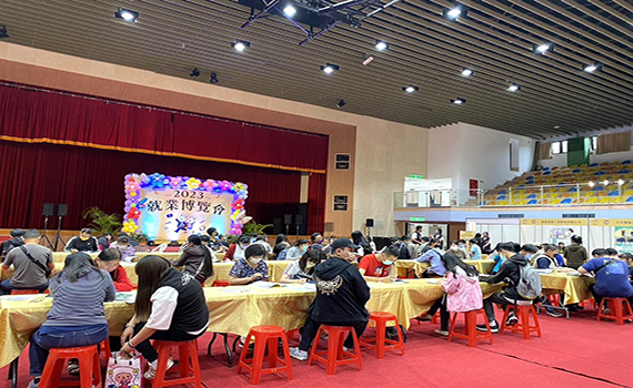 疫後復甦廠商徵才踴躍 宜縣府就博會媒合率達六成五
