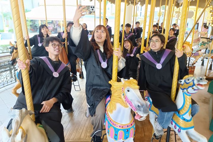 致青春/畢業有禮!六福村穿學士服入園享優惠