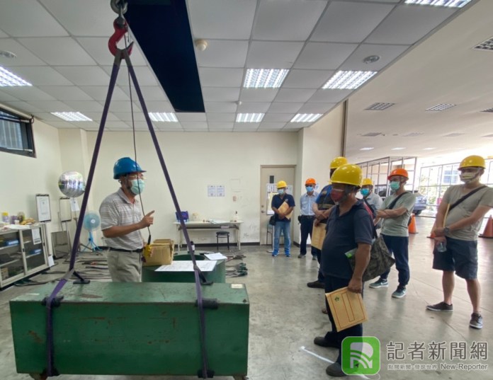 台中捷運車廂撞掉落吊臂釀禍 中市府宣導塔吊作業安全