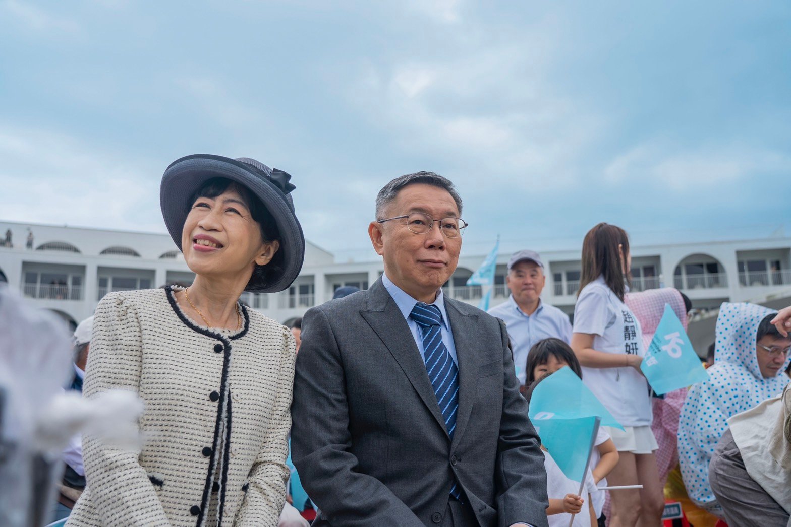柯文哲去年辦雙城論壇留下107萬呆帳,陳佩琪說,罰單開來她就會去繳。翻攝陳佩琪臉書