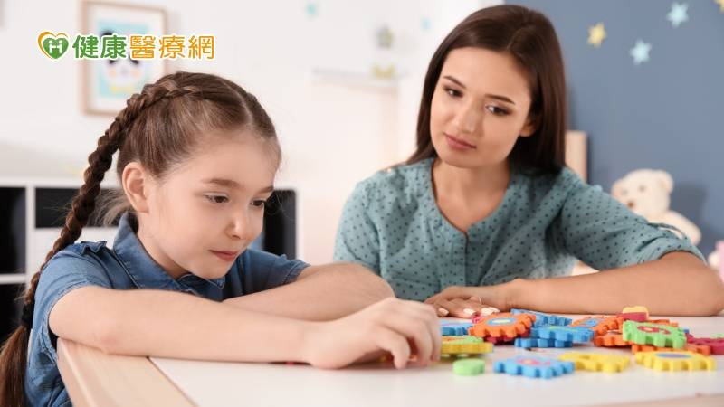 家長不見得要陪玩! 職能治療師揭「孩子獨立玩耍好處」比你想像多