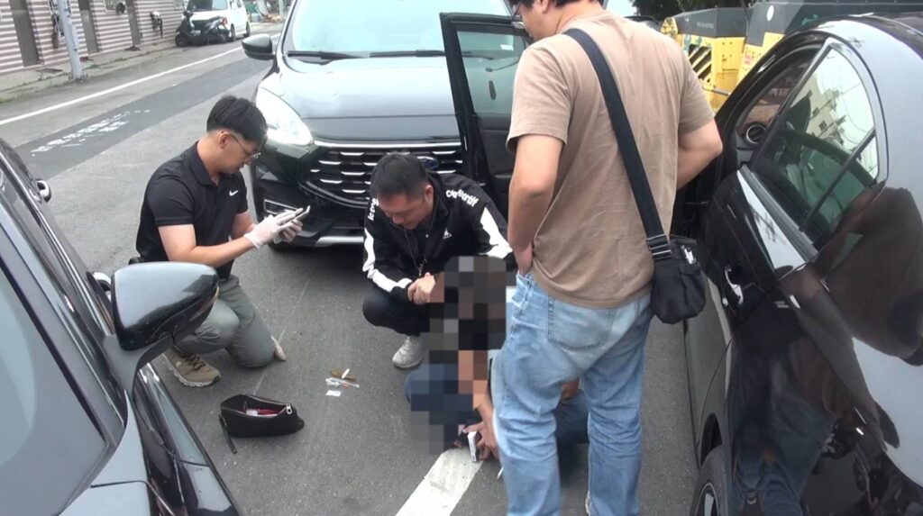▲圖說:中市刑警大隊查緝蕭嫌藥頭到案,當場查扣毒品安非他命 (圖/台中市政府提供)