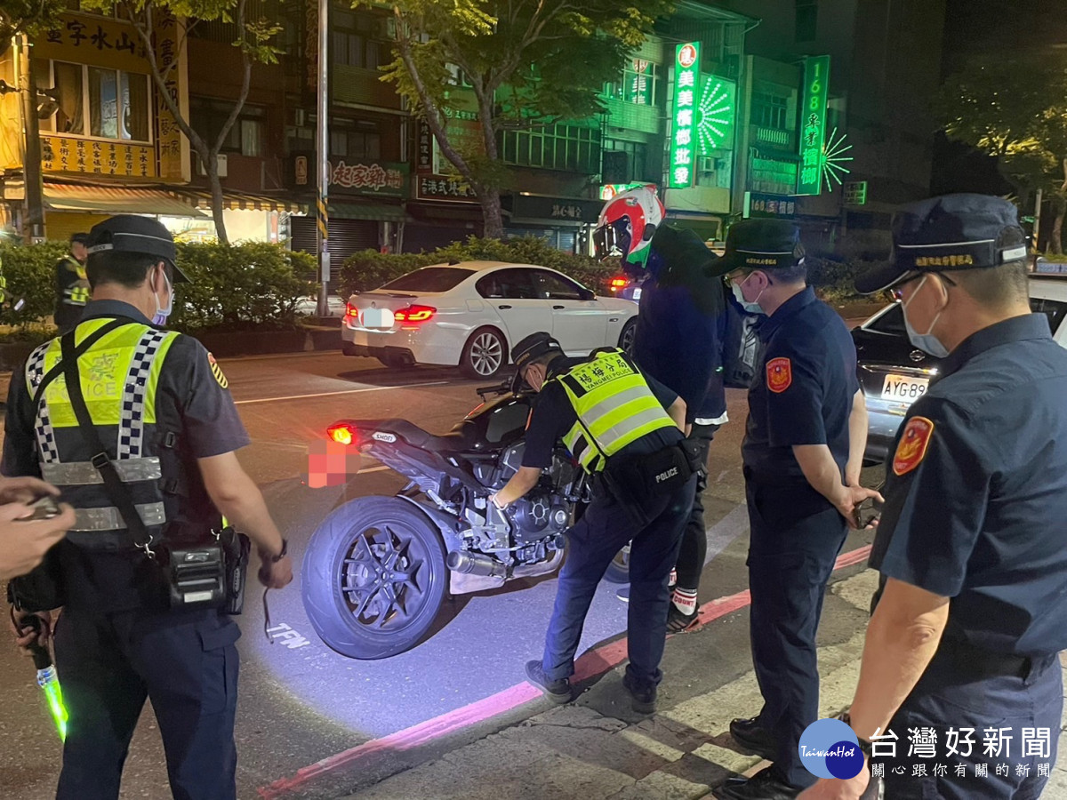 楊梅警分局針對轄區噪音熱點強力稽查取締。