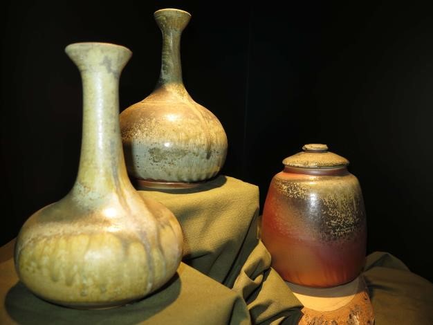 洪德健、程淑玲柴燒陶藝展 掀起陶器藝術之美 洪德健、程淑玲柴燒陶藝展 掀起陶器藝術之美