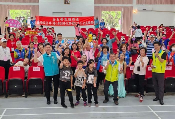 嘉義榮服處至白河榮家參訪及志工關懷服務老幼同樂