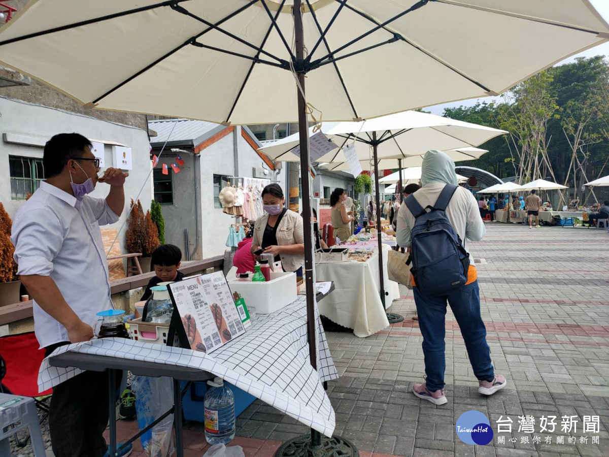 全新面貌回歸,中興莊眷戀市集與卦山3號主題市集開幕。圖/記者鄧富珍攝