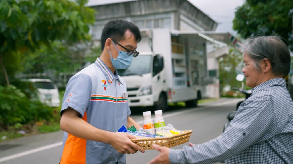 .7-ELEVEN「好鄰居送餐隊」攜手四大公益團體助20萬次愛心餐食照顧