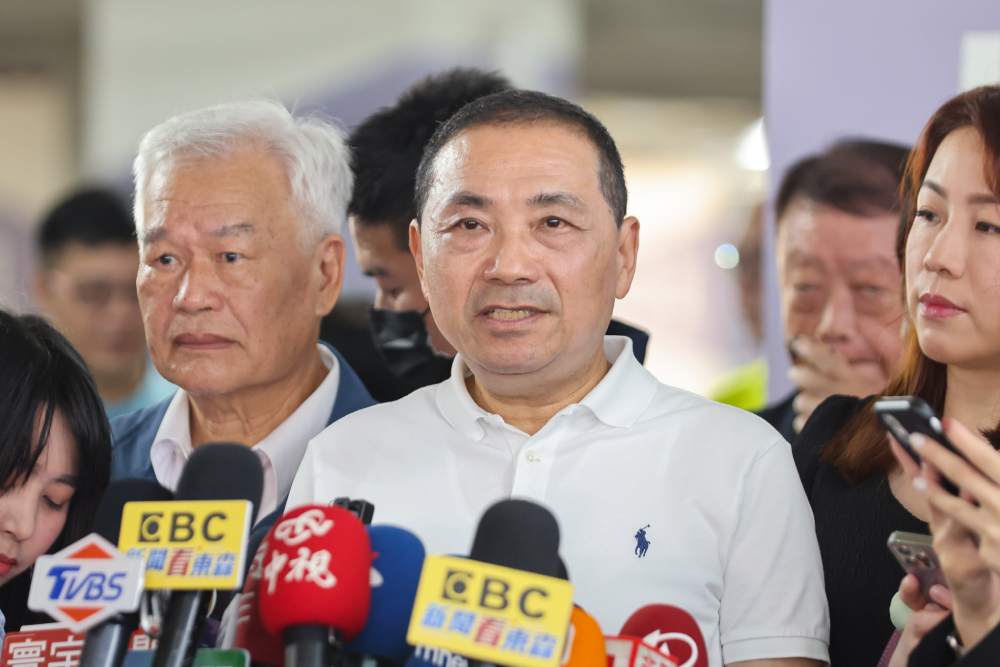 傳郭台銘有3劇本拚敗部復活 侯友宜:我相信郭董會信守承諾 152 傳郭台銘有3劇本拚敗部復活 侯友宜:我相信郭董會信守承諾 151