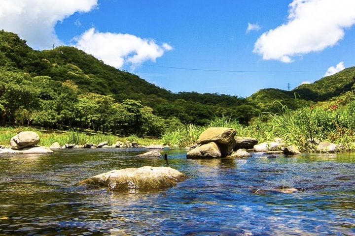 雙流國家森林遊樂區沁涼清澈的楓港溪。 圖:農委會林務局/提供