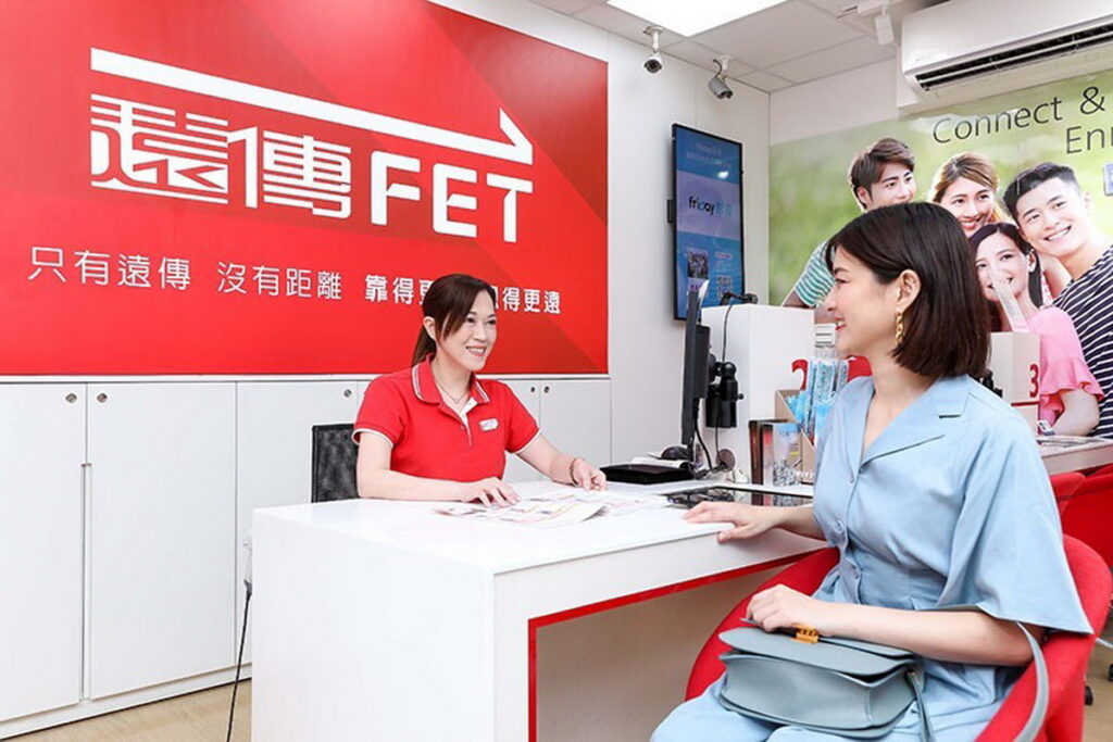 在遠傳購買手機,全台600間門市皆可辦理手機送修服務。(圖/遠傳提供)