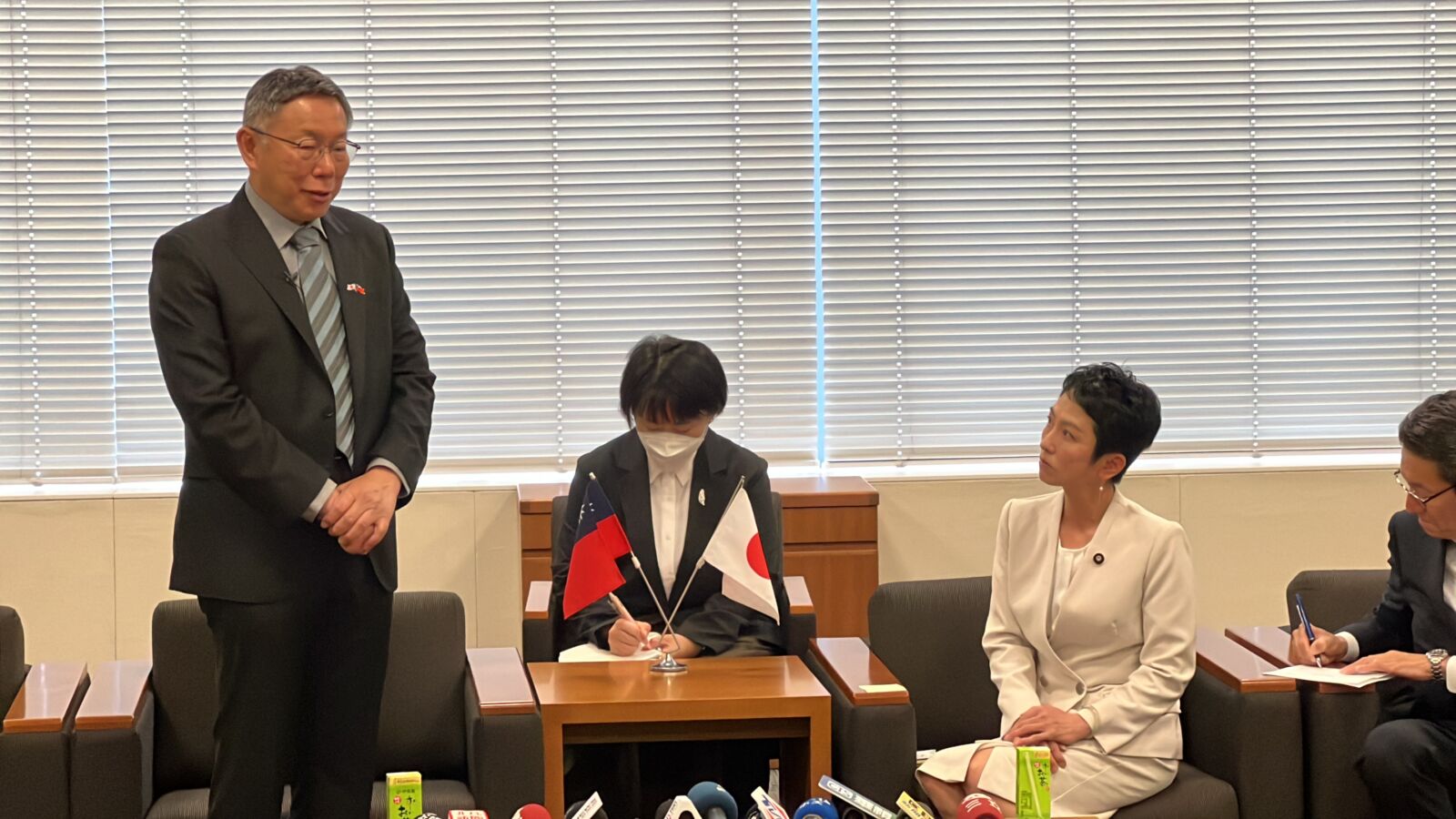 匯流民調藍白平手不合很難贏 柯文哲:不要陷入純粹權力分配 320 匯流民調藍白平手不合很難贏 柯文哲:不要陷入純粹權力分配 319