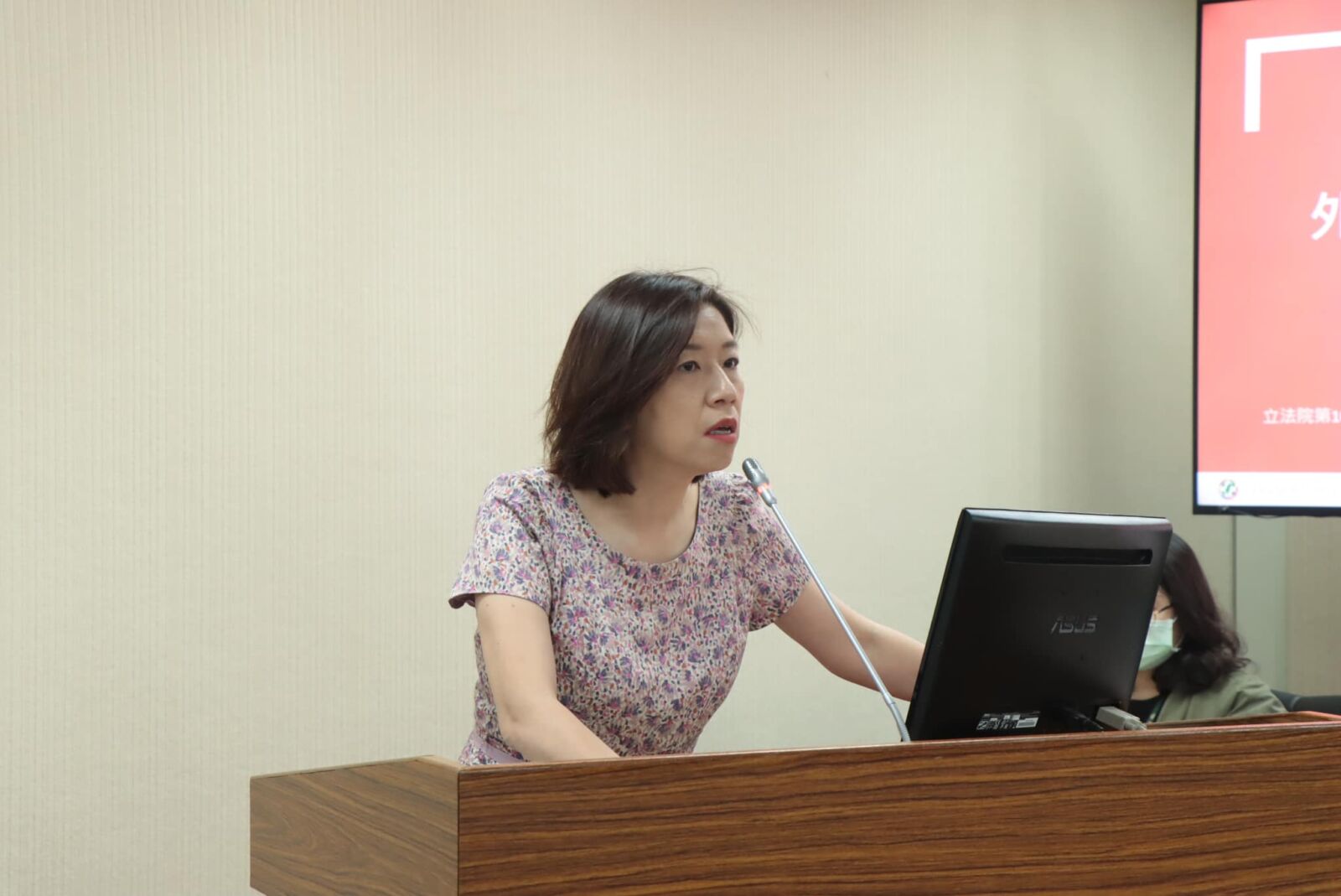 林靜儀嘆「性騷加害者非綠營輿論很快滅火」 丁學偉怒批:用政治顏色看問題 286 林靜儀嘆「性騷加害者非綠營輿論很快滅火」 丁學偉怒批:用政治顏色看問題 285