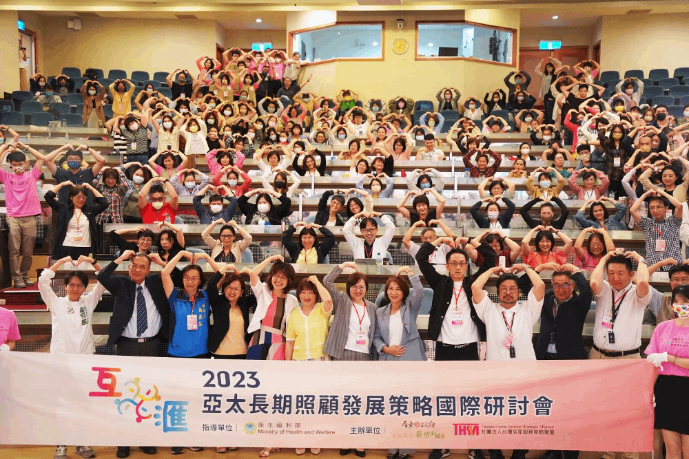 讓老寶貝在屏東一起安心變老!周春米推長照議題成通識教育 302 讓老寶貝在屏東一起安心變老!周春米推長照議題成通識教育 301