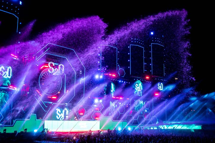 香港酷一夏「S2O亞洲潑水音樂節」中環火辣上演