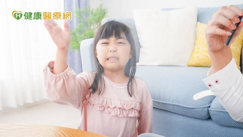 全球每年近120萬人死於二手菸! 遠離菸害這樣做