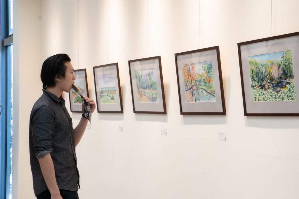 桂冠集國會長王正明畫展 【遊戲人間】 主題 【約會】。