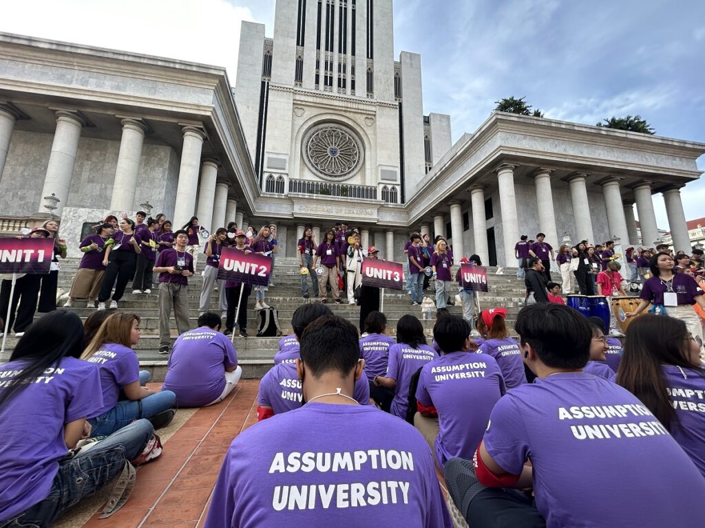 位於曼谷的易三倉大學六月舉辦迎新活動(圖/謝宗順轉分享)