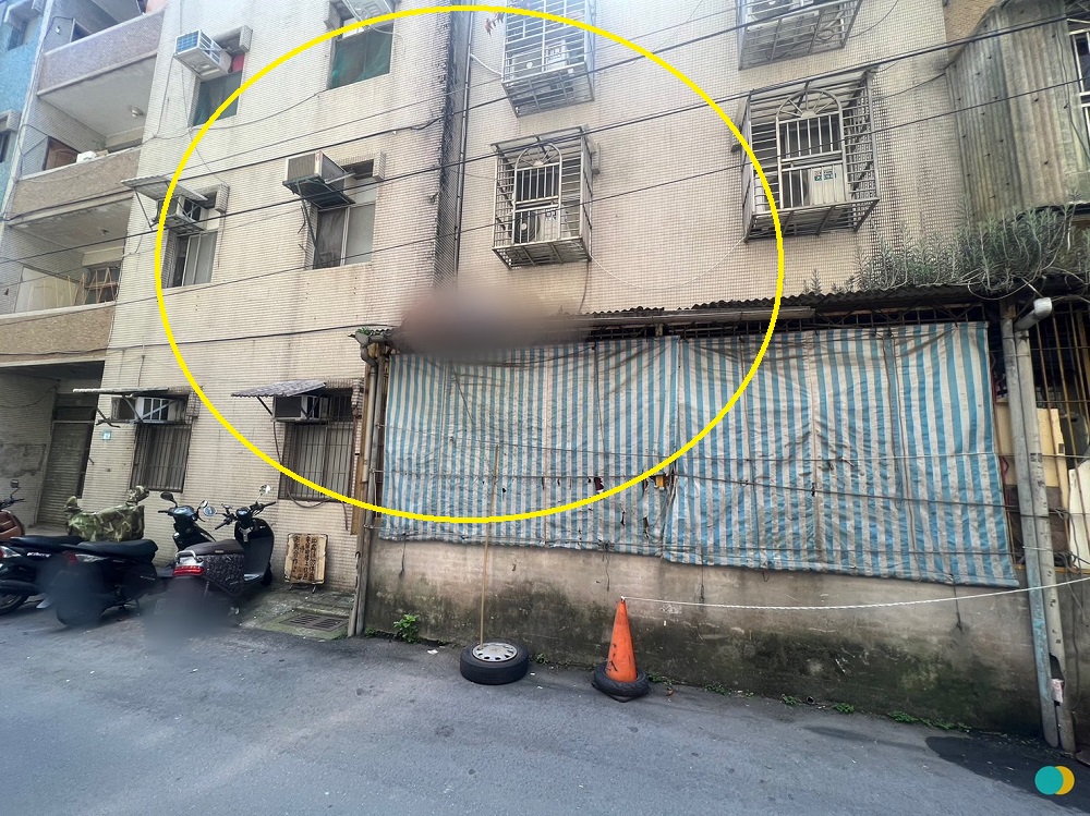 不堪恐怖情人虐待女跳樓 警消救人毒品工廠曝光 288 不堪恐怖情人虐待女跳樓 警消救人毒品工廠曝光 287