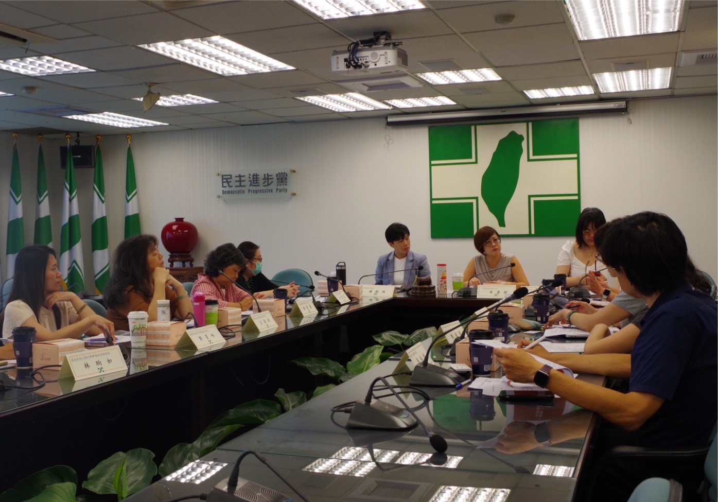 廣邀婦團倡議座談 民進黨：將精進性平工作 327