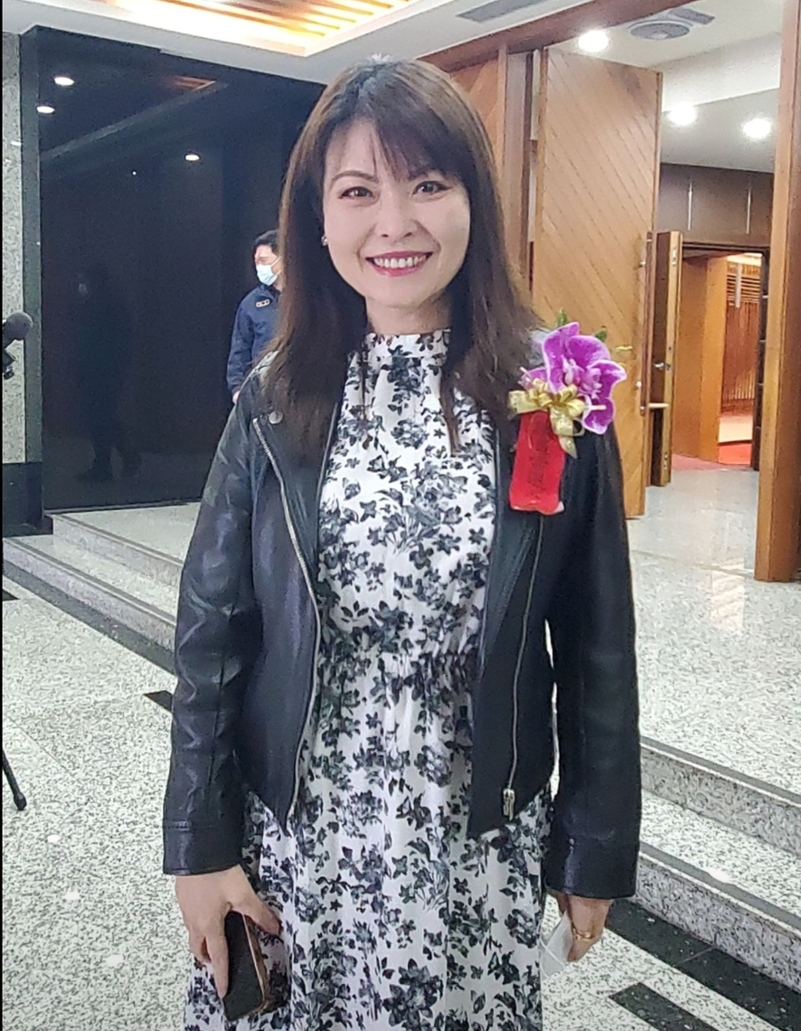 漾新聞|高市第六選區立委提名確定 黃昭順感謝黃紹庭謙虛大氣 但支持者更感陳美雅「顧全大局相忍為黨」