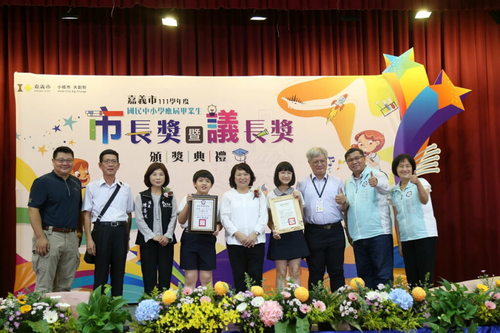 賴玟君同學獲市長獎