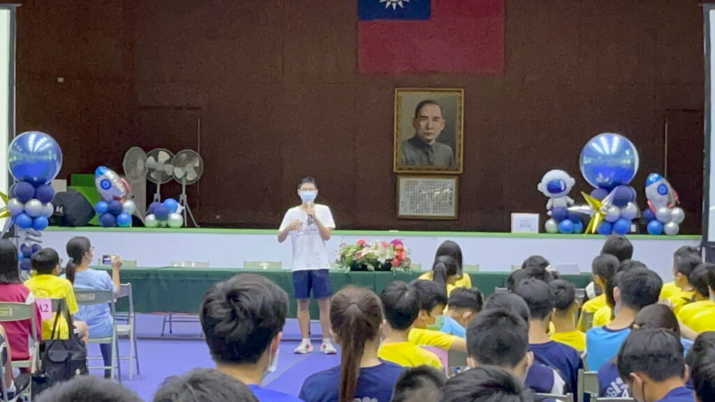 畢業校友劉耀璘返校分享