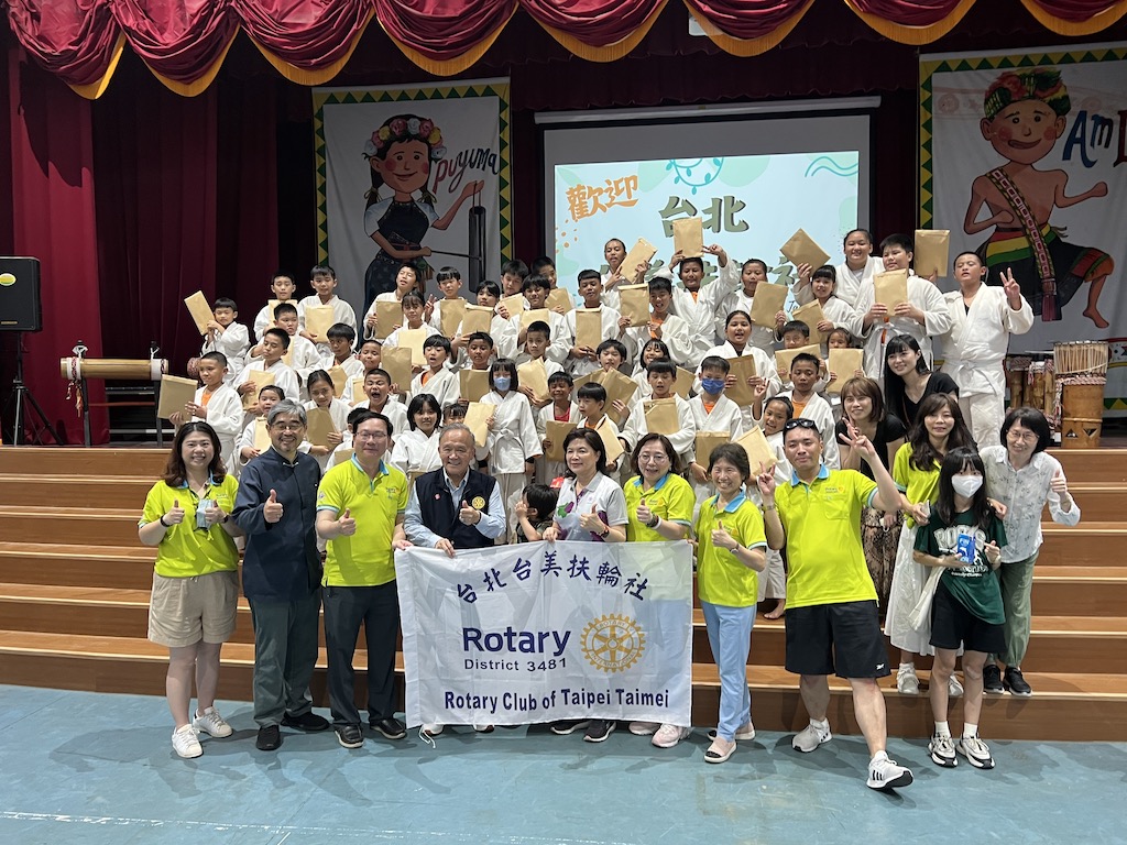 台北台美扶輪社三天的台東感恩關懷之旅。(圖片/林惠婷攝)