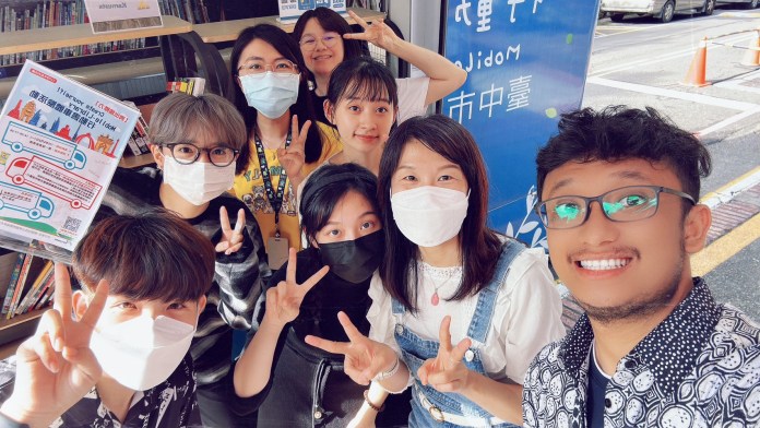 整座城市都是我的書房! 行動書車前進朝陽科大營造多元共融校園 73 LINE ALBUM 2023.05.08行動書車體驗活動 230511 19 | 校園 記者爆料網
