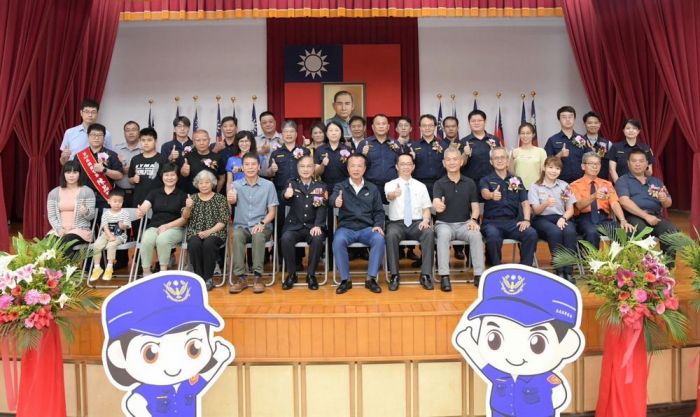 嘉義縣警察局舉行慶祝112年警察節活動 表揚模範警察