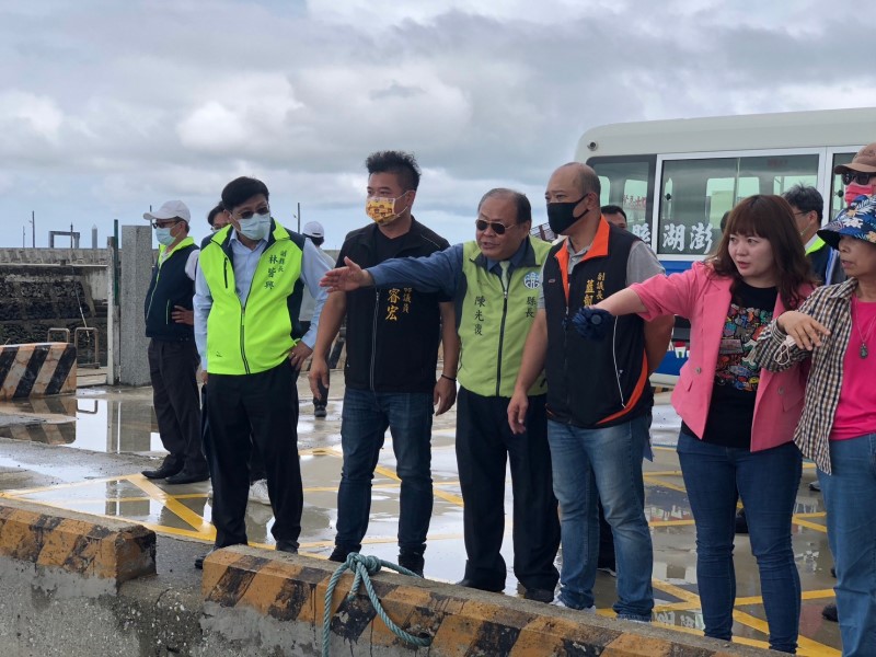澎湖府會考察白沙、西嶼地方建設