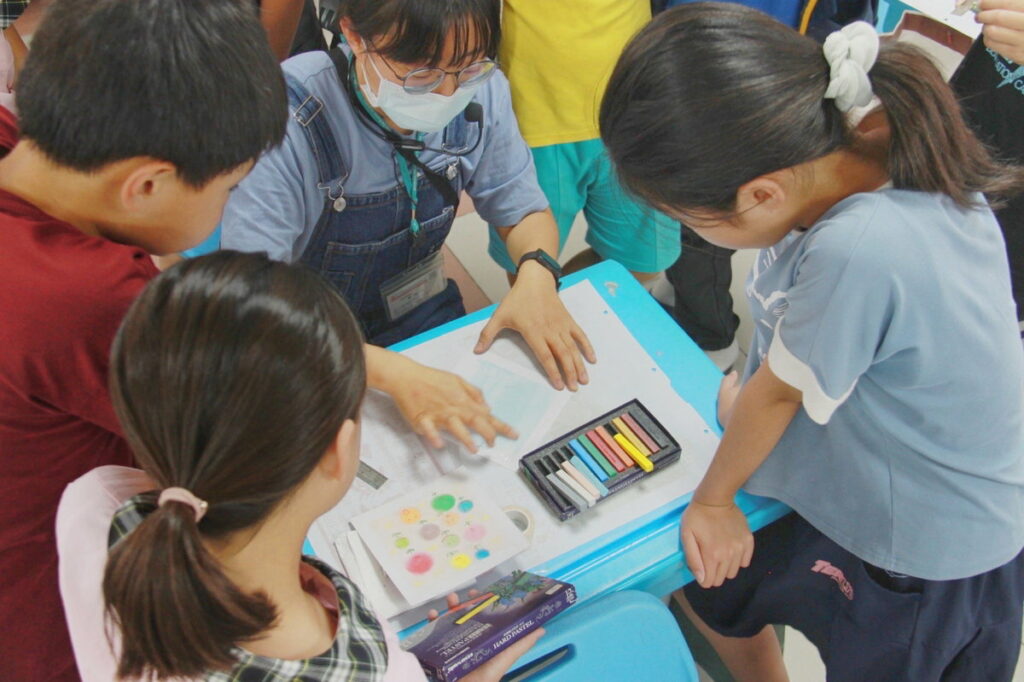課輔班孩子參與課程