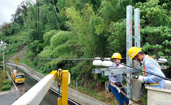 為穩定山區供電　台電嘉義特別上山裝設雙線式架空地線等設施
