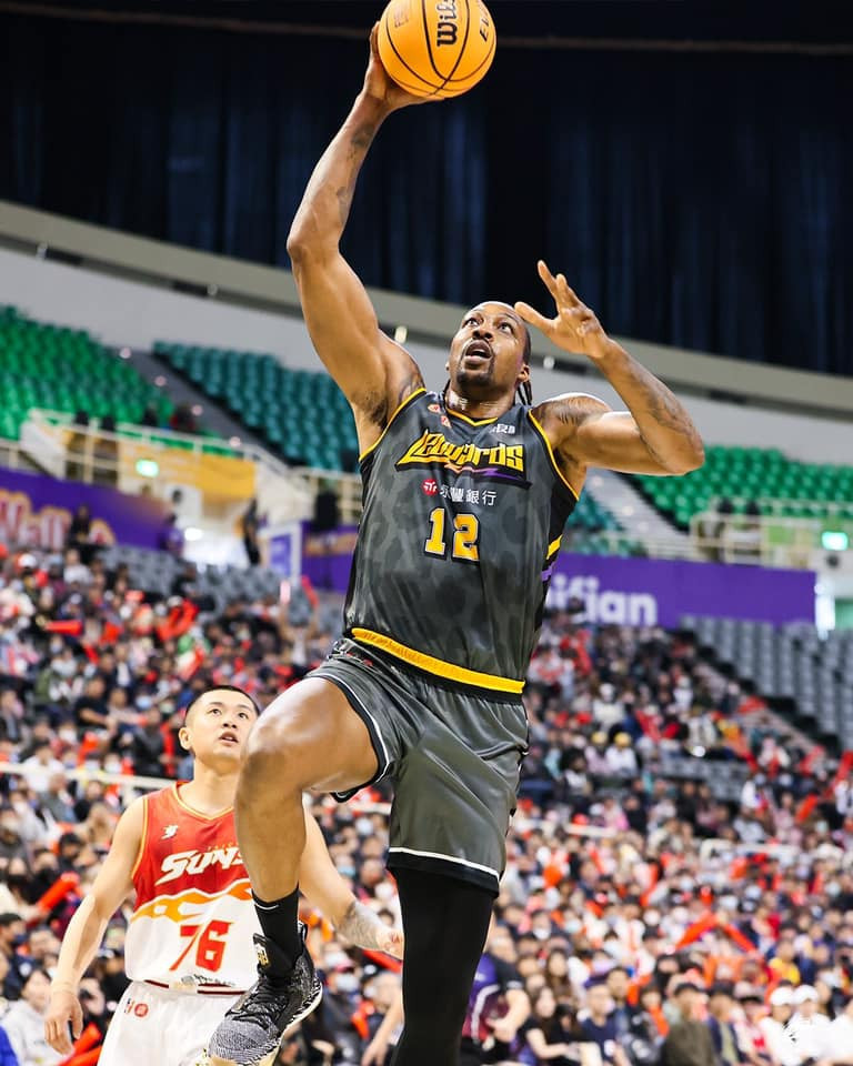 職籃T1聯盟桃園雲豹隊明星球員「魔獸」霍華德（Dwight Howard）（圖／資料照片，圖源：翻攝自Facebook帳號桃園永豐雲豹職業籃球隊 Taoyuan Leopards）