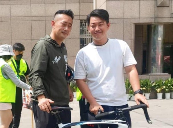 陳柏惟被控仗著自己聲量，威脅黨主席提名酒駕、劈腿慣犯的堂哥陳玄曄參選議員。翻攝陳玄曄臉書