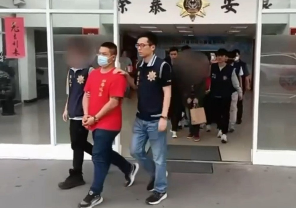黑幫藏身宮廟化身乩童　涉暴力討債逼簽本票警逮9人 283