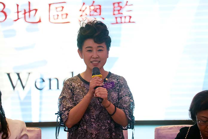 2022-23 地區總監邱文麗DG Wendy,因疫情打亂大家生活的節奏,但也考驗大家如何找到社團和生活的平衡點。攝影/比爾先生