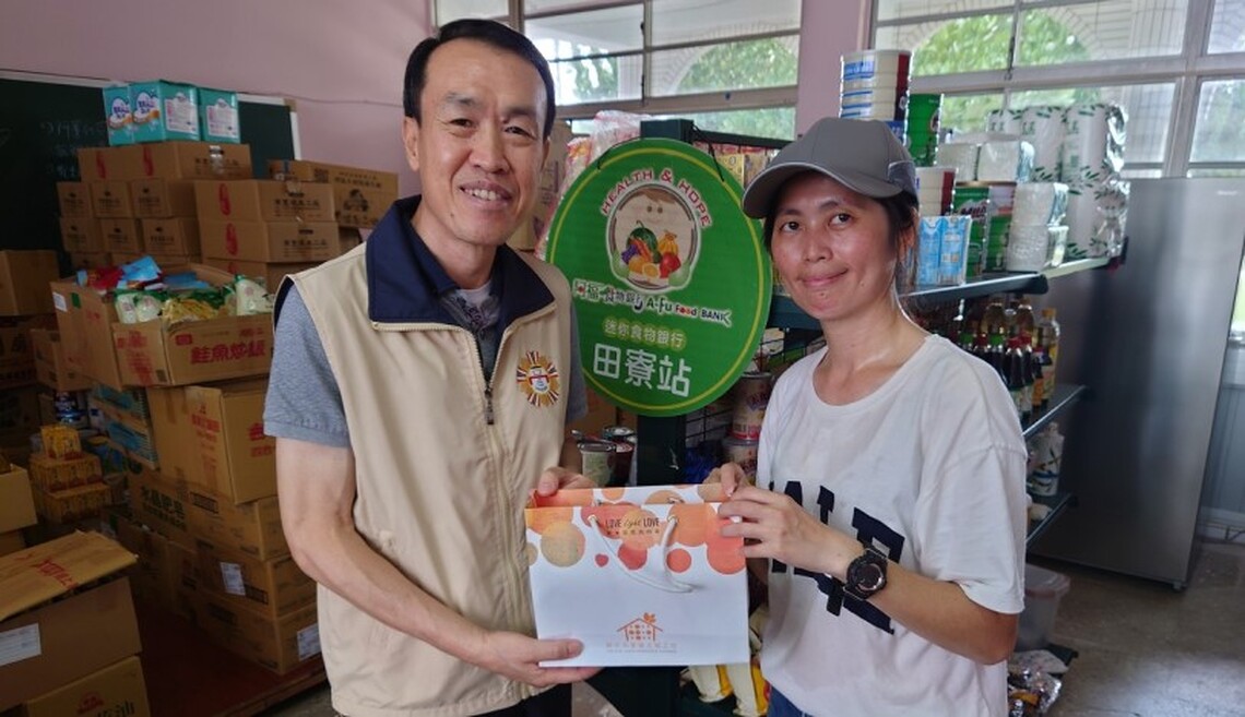 高市榮服處連結社福資源 關懷資深榮民長輩