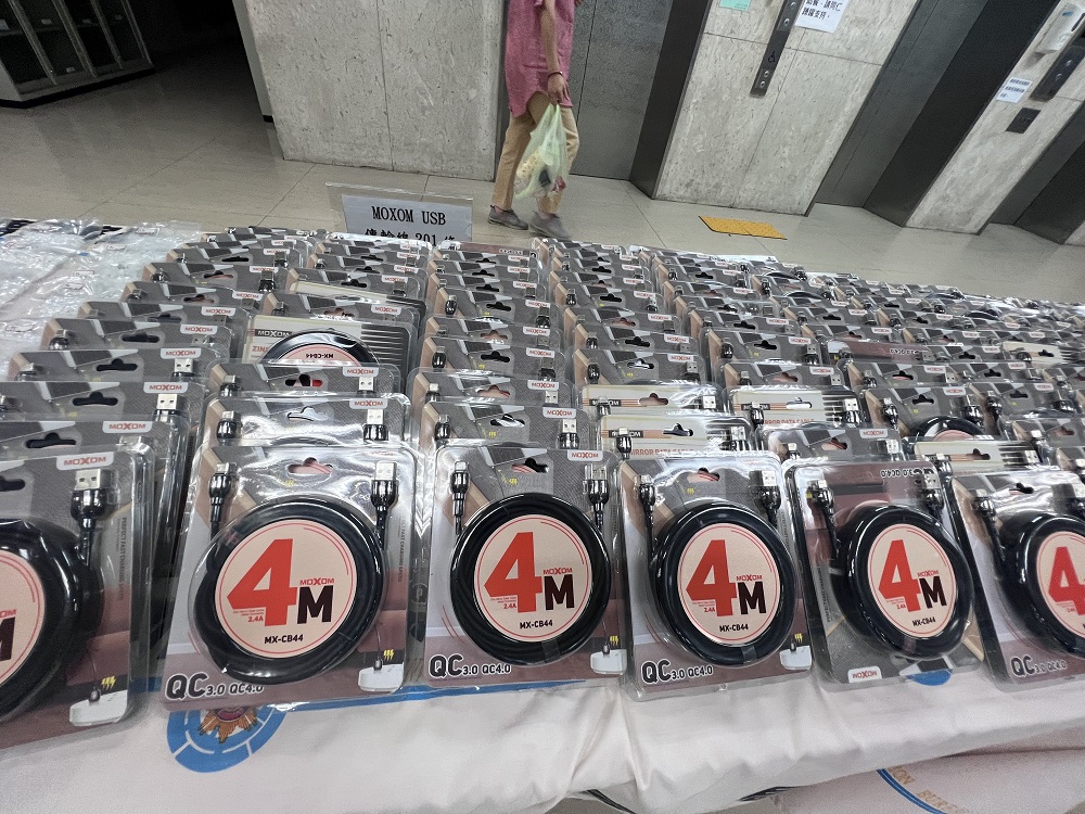 電子3C傳輸線藏毒想瞞天過海 警破跨國運K毒逮3人 282 電子3C傳輸線藏毒想瞞天過海 警破跨國運K毒逮3人 281