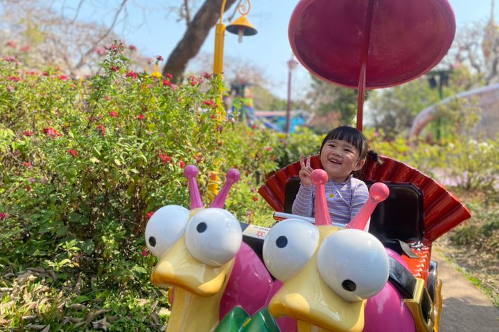 端午連假暢玩樂園 12歲以下門票99元 挑戰趣味人體龍舟賽